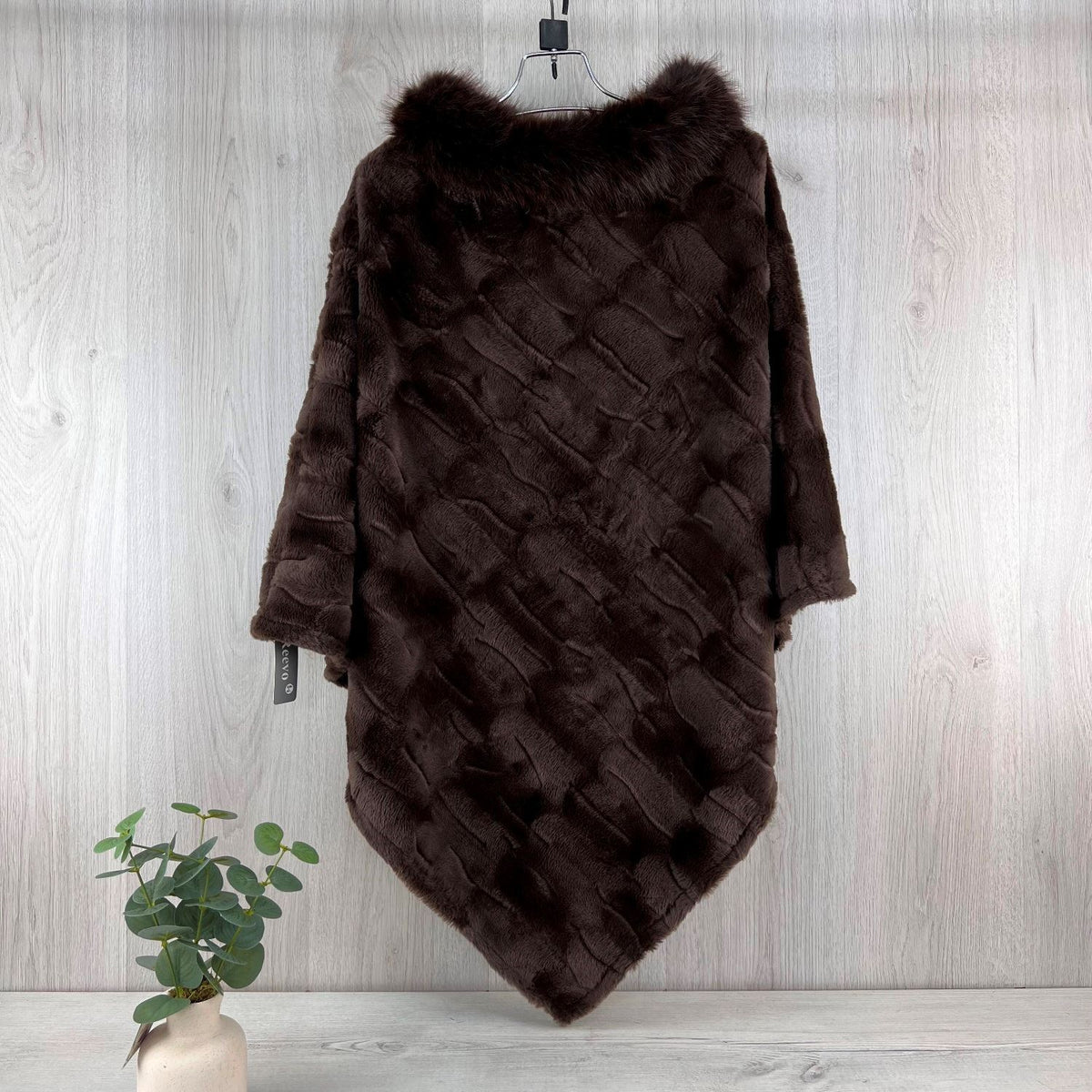 Poncho: Winter Faux Fur - Brown