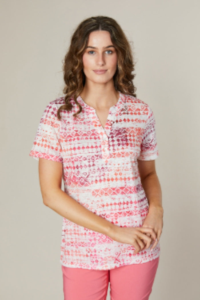 Top: V Neck Buttons Short Sleeve Vertical Diamonds - FUCHSIA - FASHION - Jessica Graaf