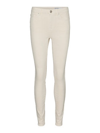 Jeans: Cotton Mix Skinny Leg Mid Rise FLASH  - Ecru Cream - Vera Moda