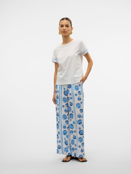 Trousers: LENZING Wide Leg High Rise Shells TINE TIRA  - White & Blue - Vera Moda