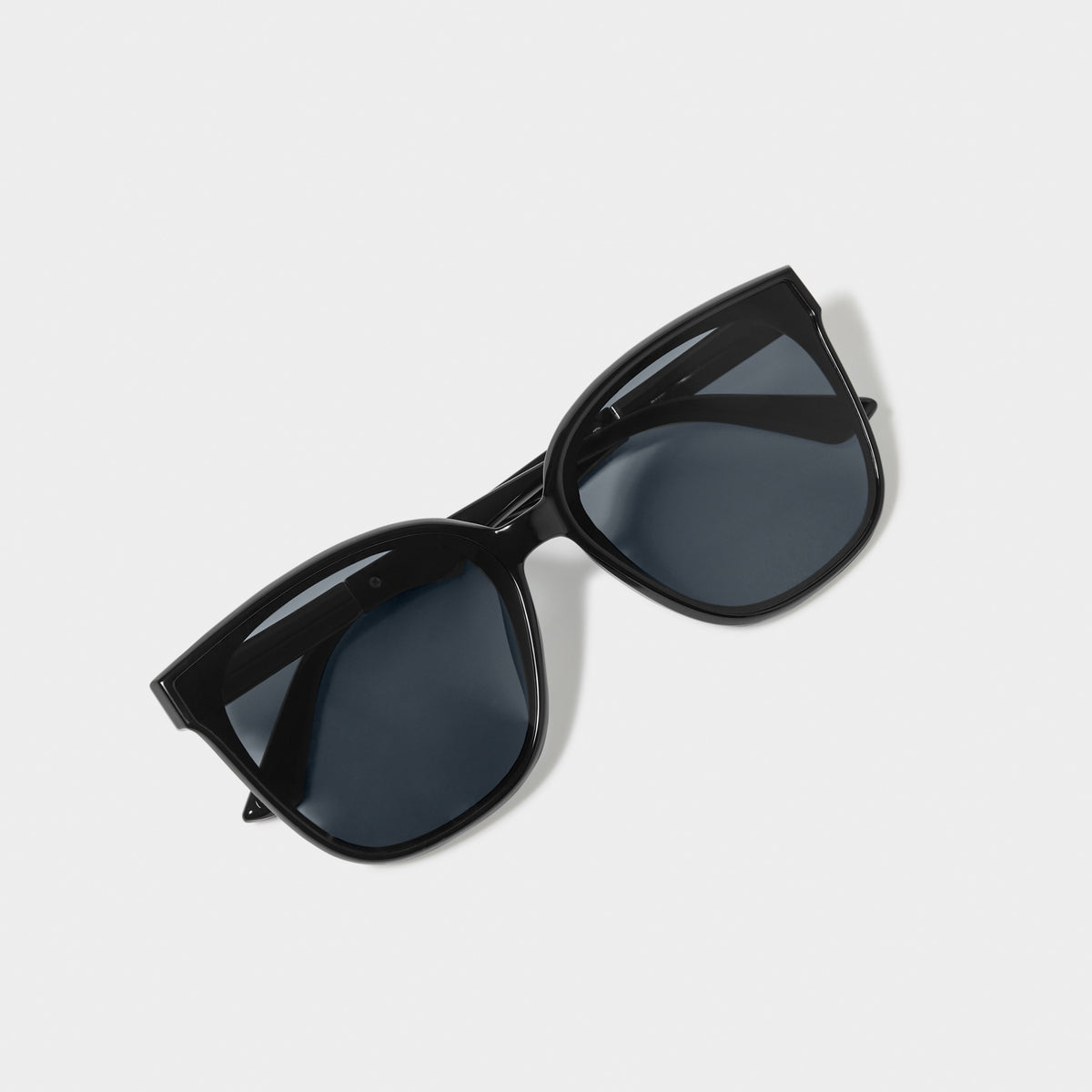 Sunglasses: UV Protection SAVANNAH - Black - Katie Loxton