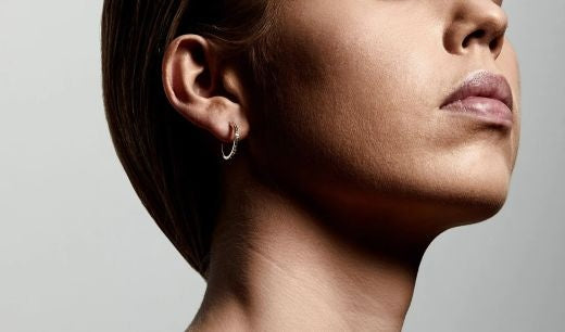 Earrings: Hoop Medium Crystals Stud Hoop ROBERTA - Gold Plated - Pilgrim