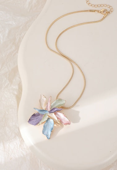 Necklace: Short Pendant Large Flower - Gold & Pastel Shades - Gracee Jewellery