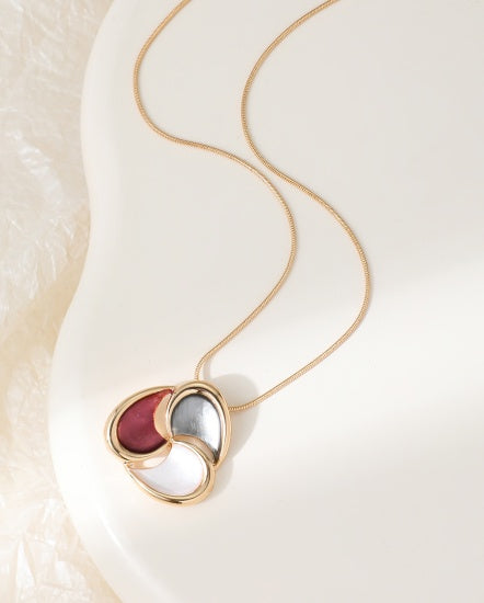 Necklace: Short Twisted Circle Open - Burgundy and Brown - Gracee Jewellery