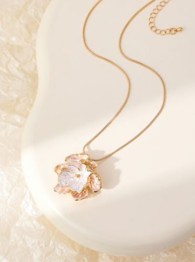 Necklace: Short Pendant Flower Two Tone - Gold & Pink Shades - Gracee Jewellery