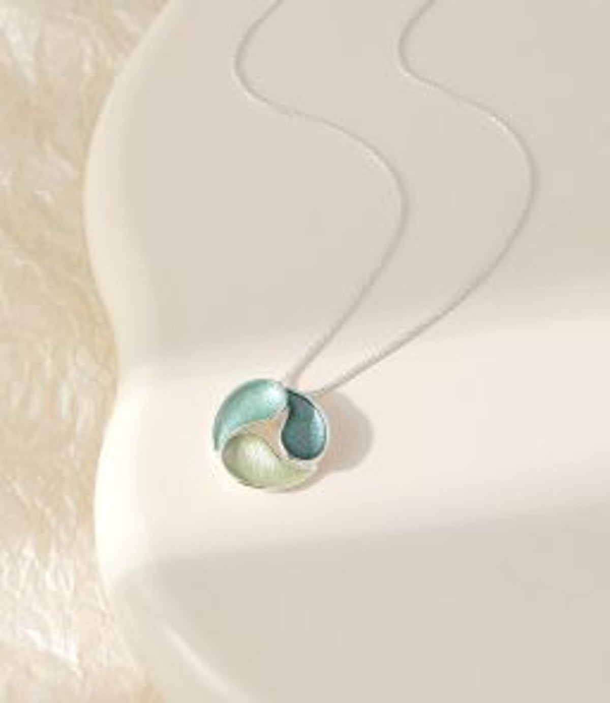 Necklace: Short Twisted Circle Open - Silver & Greens