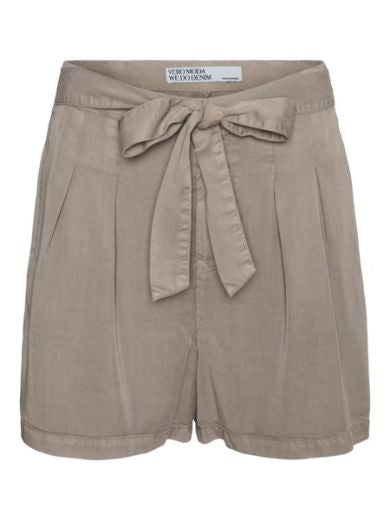 Shorts: Loose Fit MIA - Beige - Vero Moda