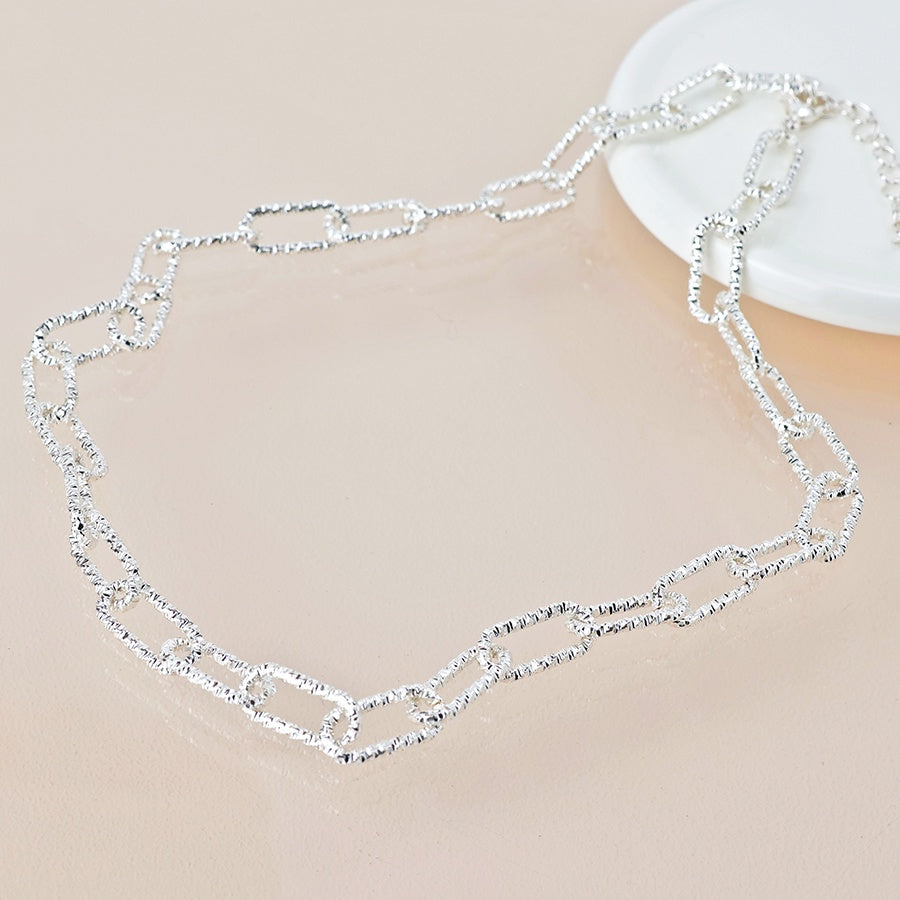 Necklace: Short Paperchain Link Fine Texture  - Silver Plated - POM