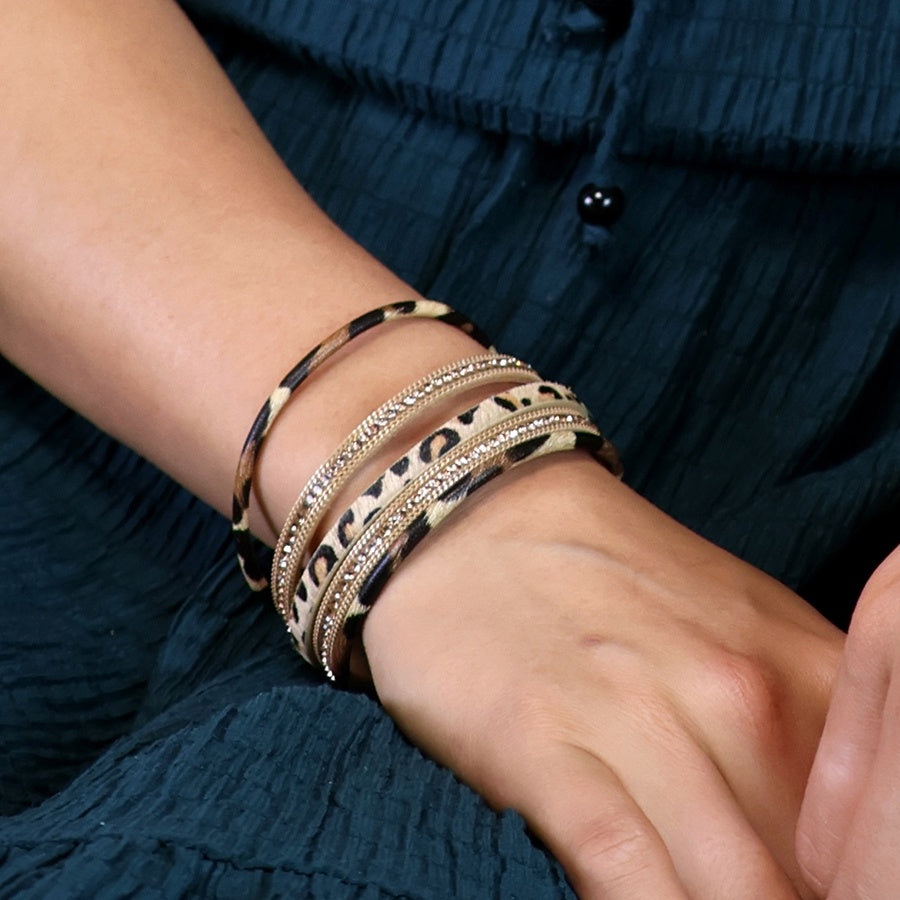 Bracelet: Magnetic Clasp Fabric Leopard Multistrand  - Faux Gold   - POM