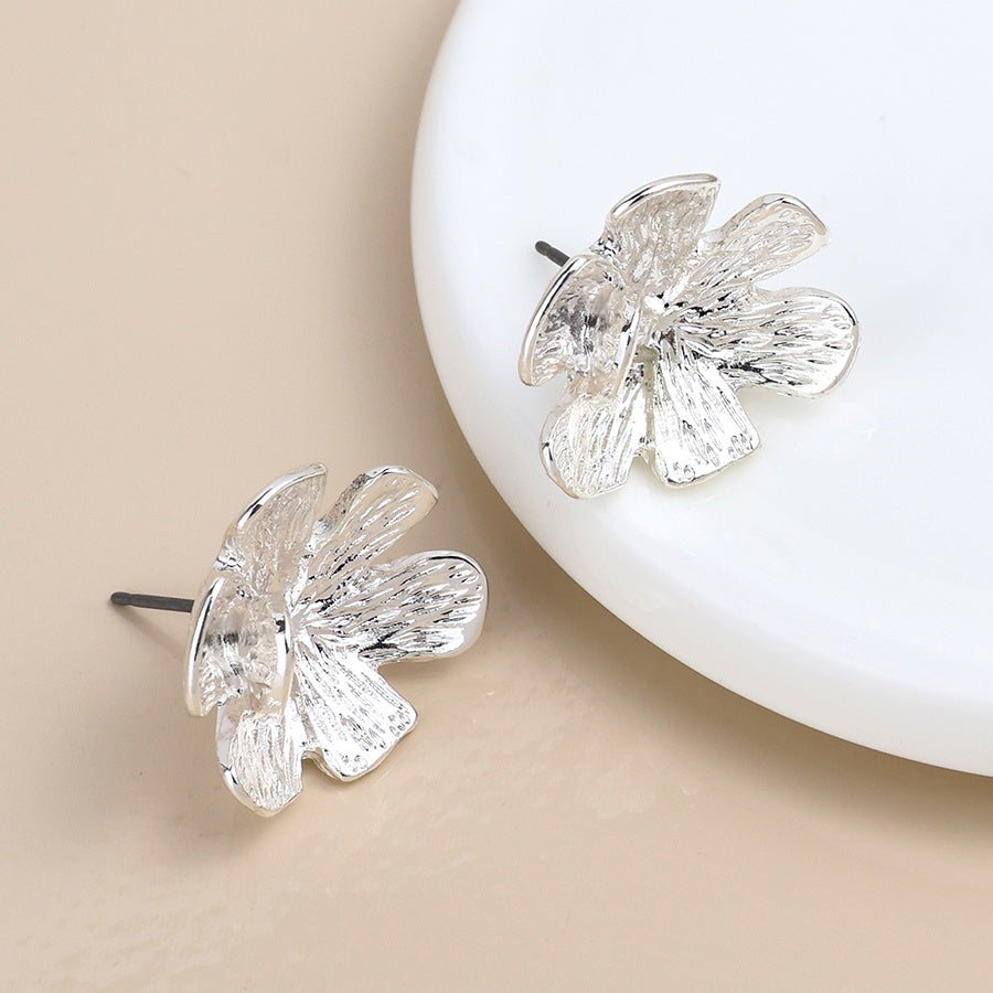 Earrings: Stud Textured Floral Blooms - Silver Plated - POM
