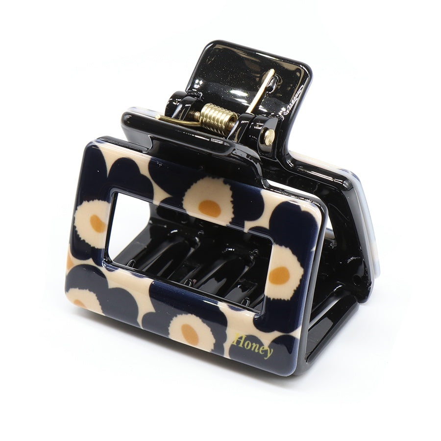 Hair Clip: Claw Medium Floral print  - Black - POM