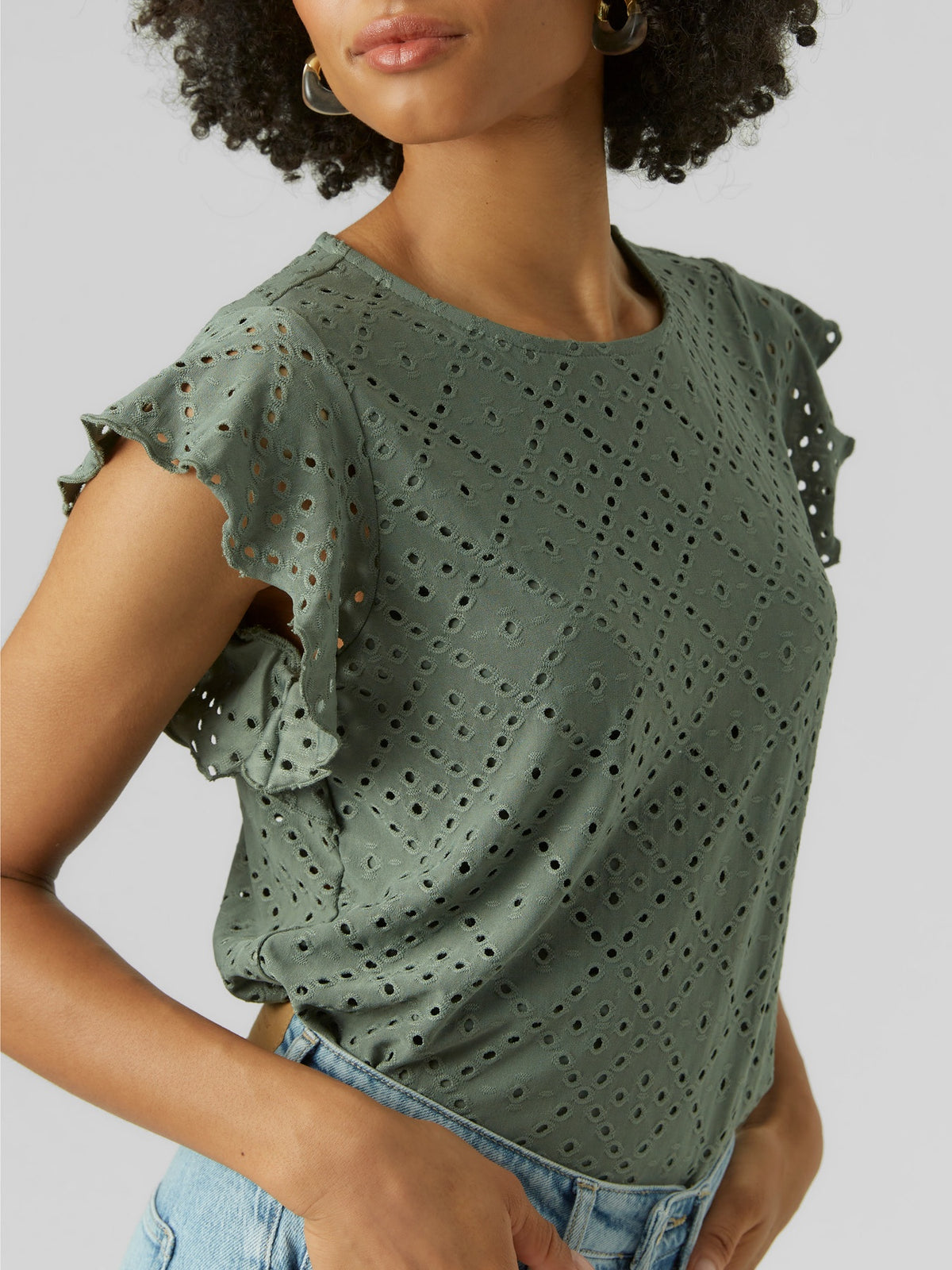 Top: Crochet Stretch Short Sleeve  Frill TASSA  - Laurel Wreath  - Vero Moda