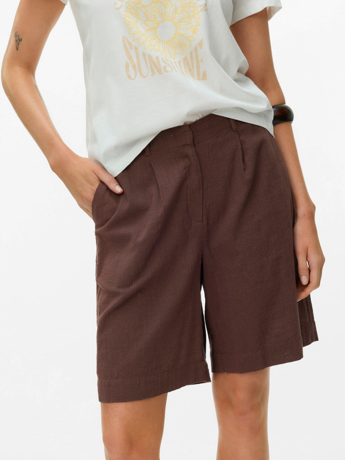 Shorts: Cotton & Linen  BERMUDA CAIA - Chocolate Brown Martini - Vero Moda