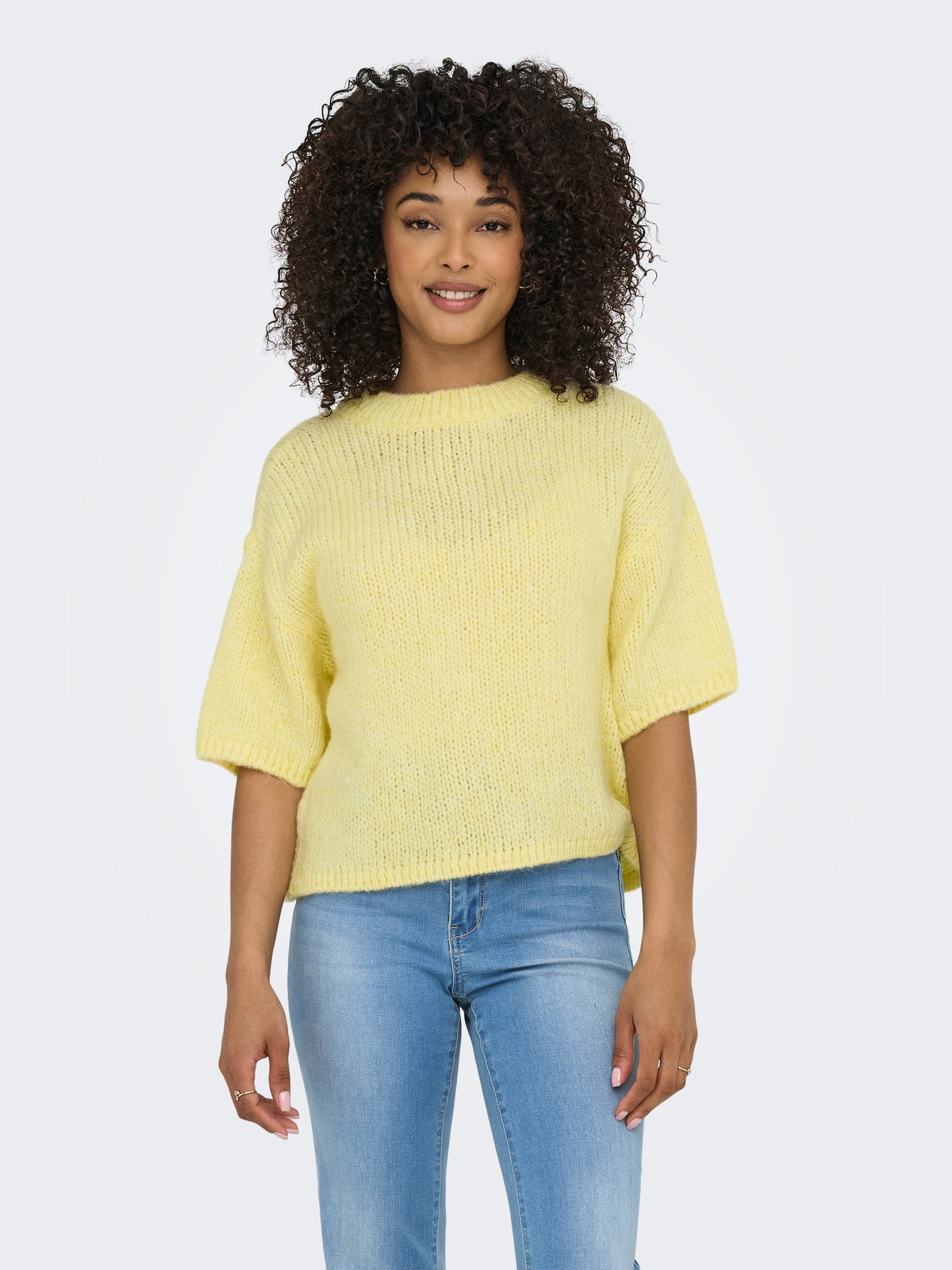 Pullover: Soft Knit Short Skeeve Round Neck LINEA - Pastel Yellow - JDY