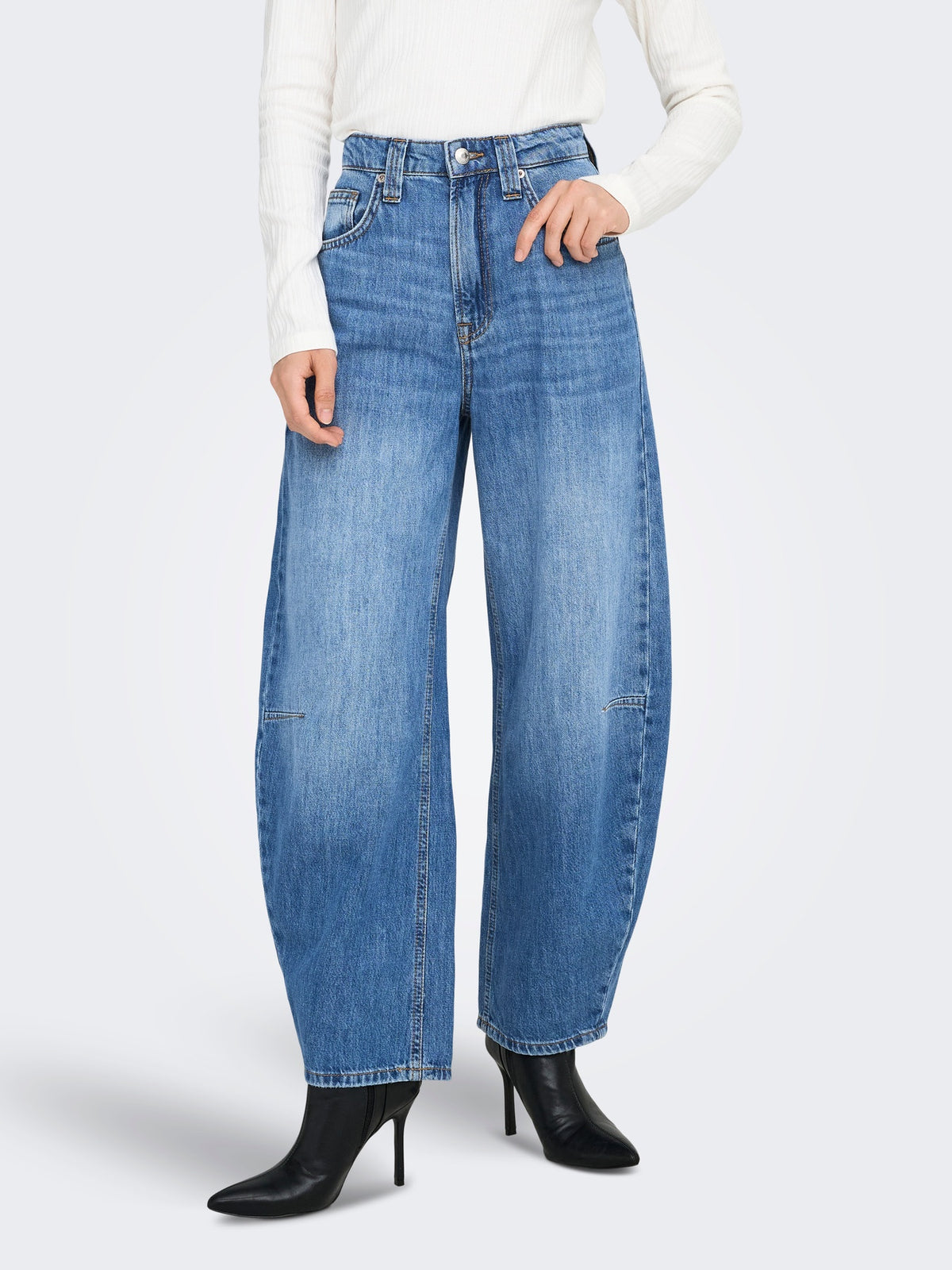 Jeans: Cotton Denim High Waist Ankle Barrel FRANKIE  - Medium Blue Denim - ONLY