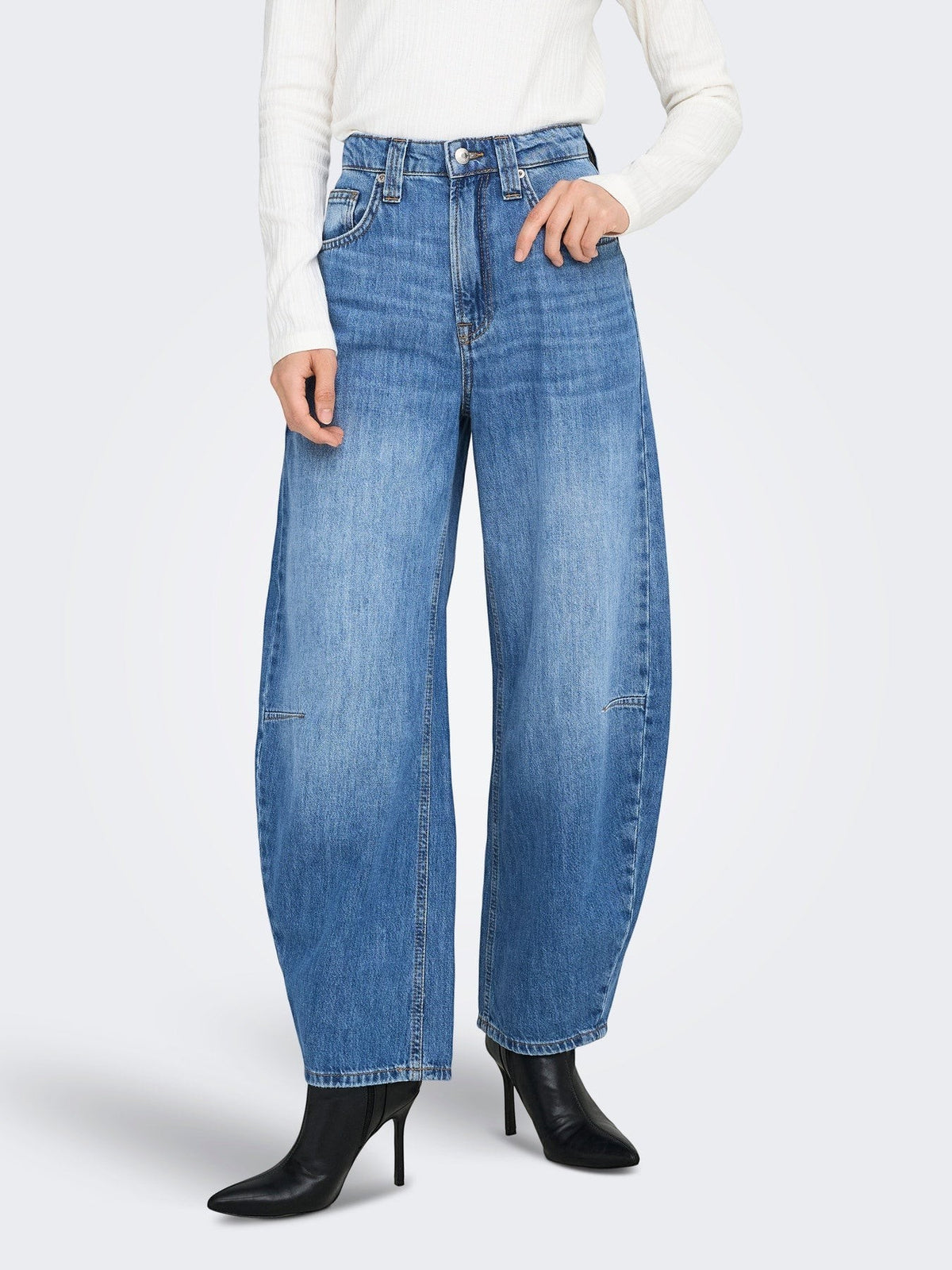 Jeans: Cotton Denim High Waist Ankle Barrel FRANKIE  - Medium Blue Denim - ONLY