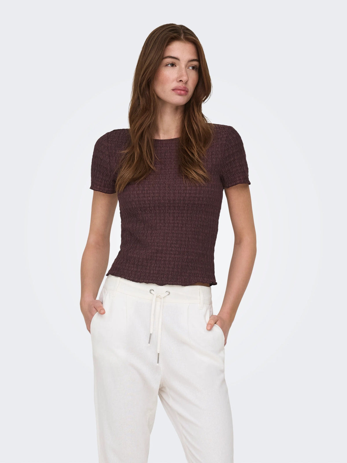 Top: Stretch Crepe Short Sleeve ILSE - Chocolate Brown - ONLY
