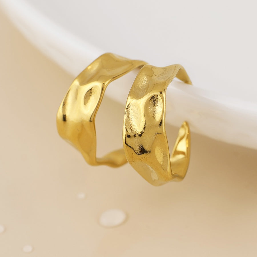 Earrings: Waterproof Stud Hoop Rippled Band  - Gold Plated - POM