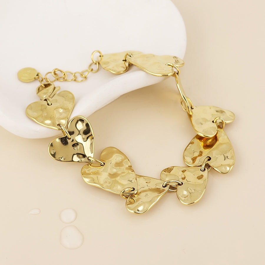 Bracelet: Waterproof Hammered Heart Links  - Gold Plated- POM