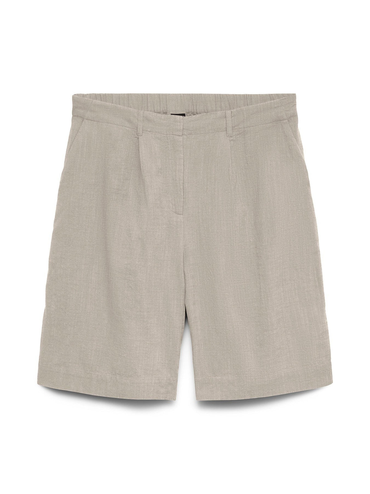Antique Rose Boutique Vero Moda CAIA beige tailored Bermuda shorts in a breathable cotton and linen blend.