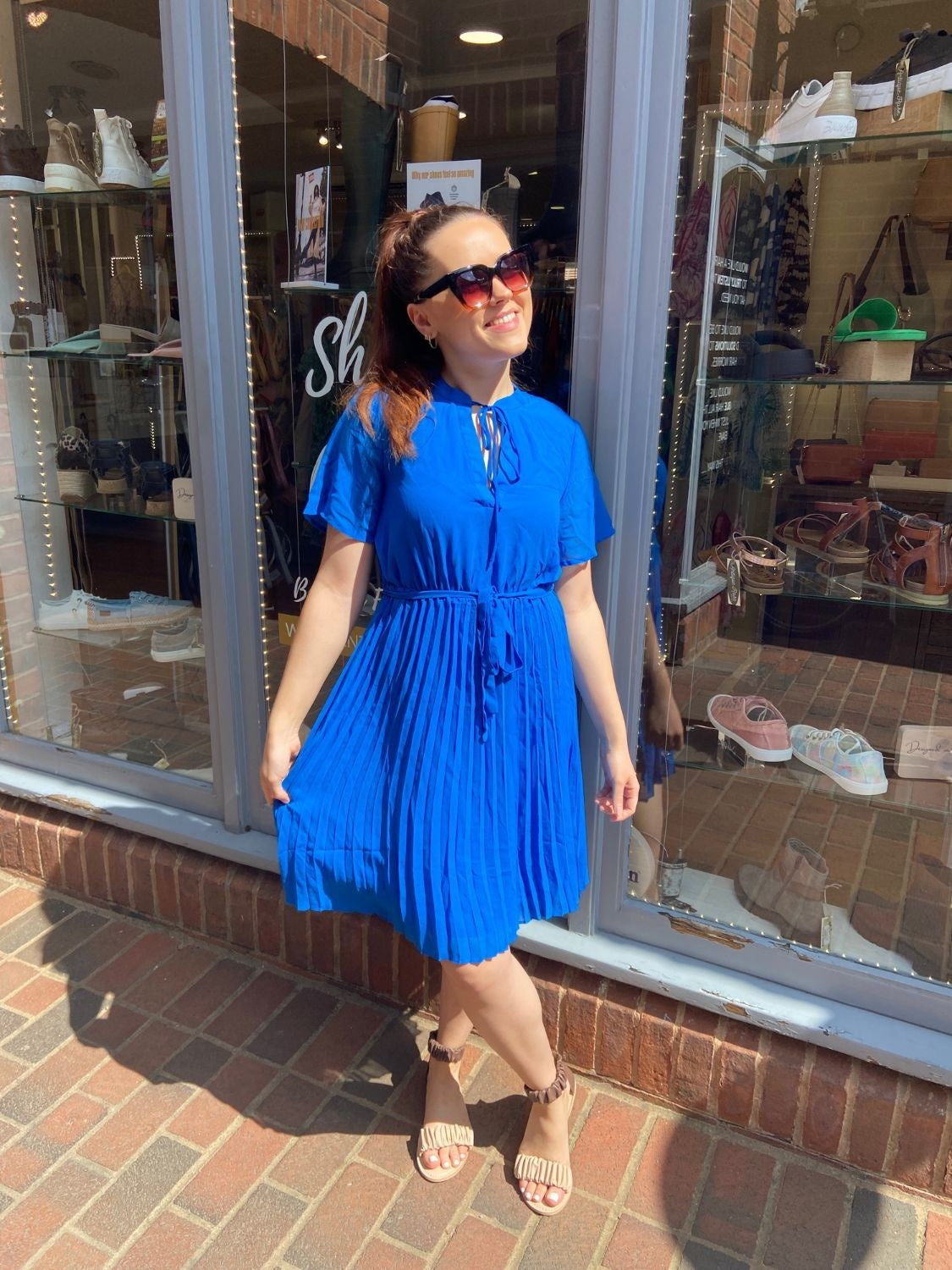 Short Dress: Lightweight Short Sleeve Pleated Unni - Cobalt Blue - Vero Moda