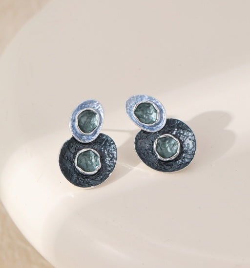 Earrings: Stud Grey Organic Circles - Silver