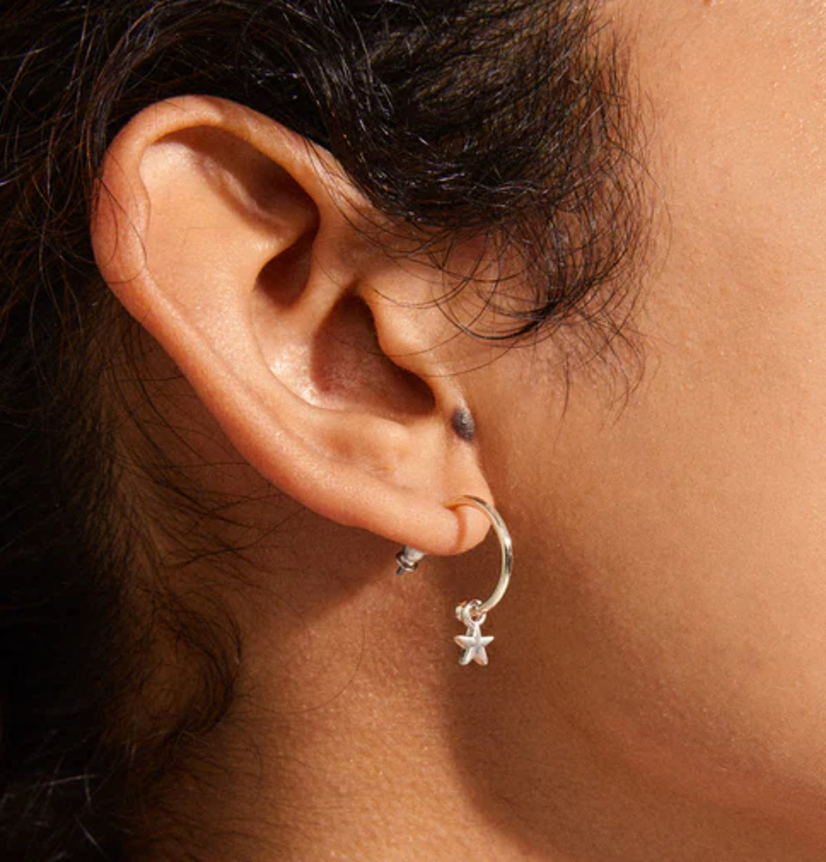 Earrings: Stud Hoop Star Matte  AVA - Silver Plated