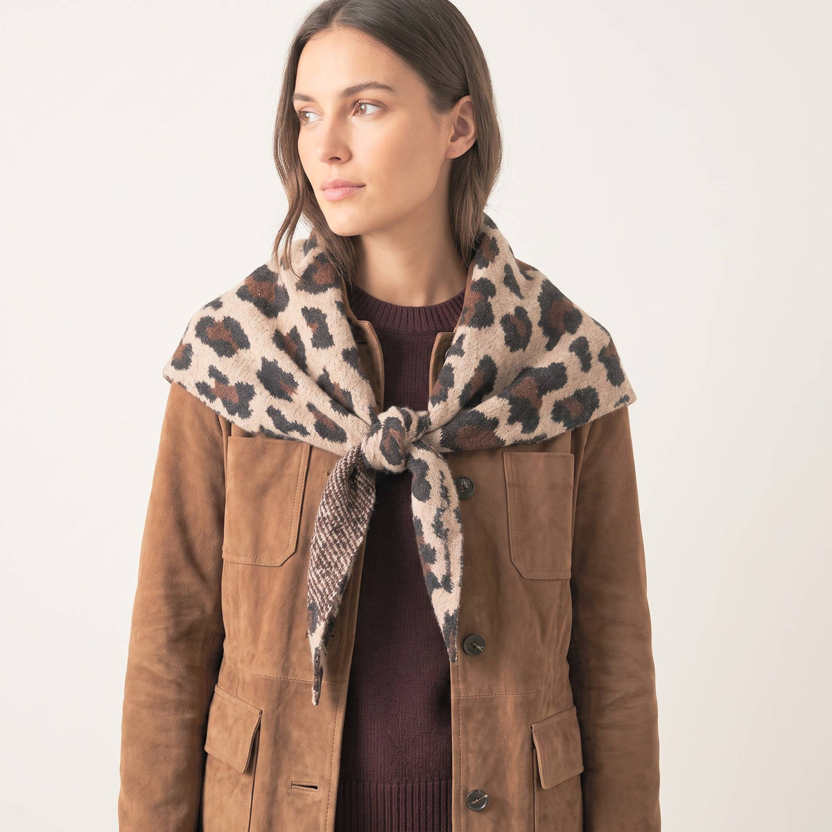 Scarf: Knitted Triangle Heavy Weight - Beige Leopard -Sarta