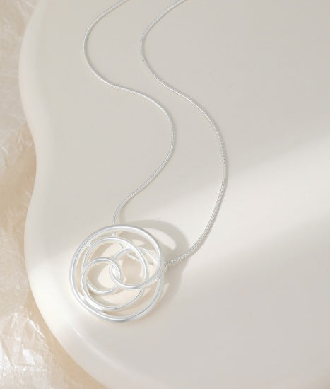 Necklace: Open Organic Circles Pendant - Silver - Gracee Jewellery