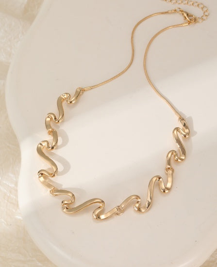 Necklace: Short Squiggles - Gold