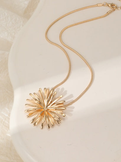 Necklace: Short Flower Pendant - Gold - Gracee Jewellery