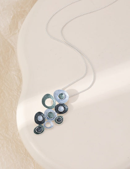 Necklace: Short Pendant Grey Organic Circles Cluster - Silver